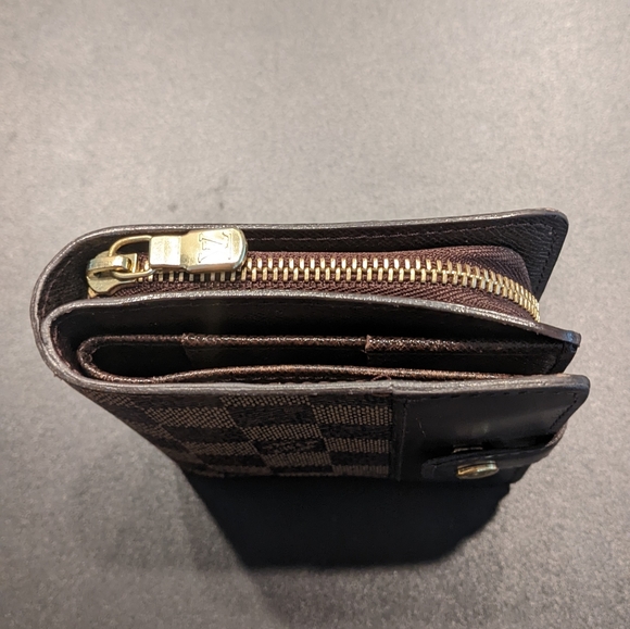 Damier Ebene Compact Zip Wallet - Picture 11 of 12